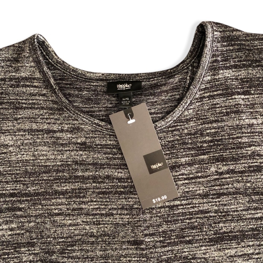 Mossimo Top - Picture 3 of 6